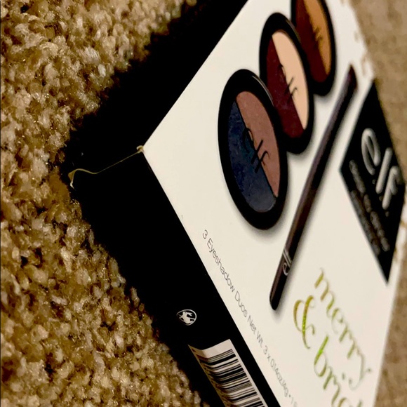 Elf eyeshadow set - Picture 2 of 3